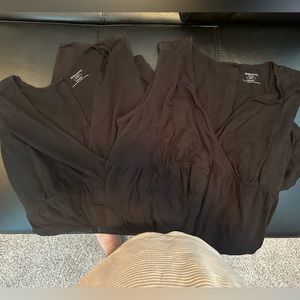 Set of 2 motherhood maternity nursing gowns